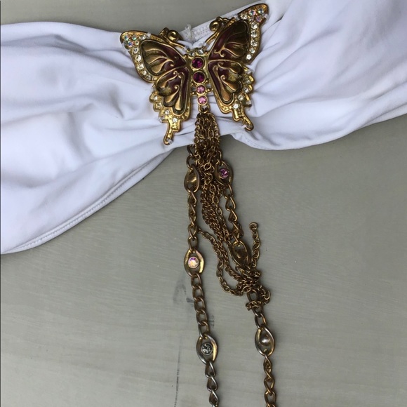 White bikini 2 tops: Butterfly jewel and button - Picture 2 of 16